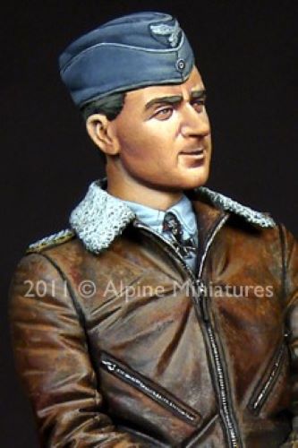 ALPINE MINIATURES 1:16 SET 16014 WWII GERMAN LUFTWAFFE ACE WERNER MOLDERS