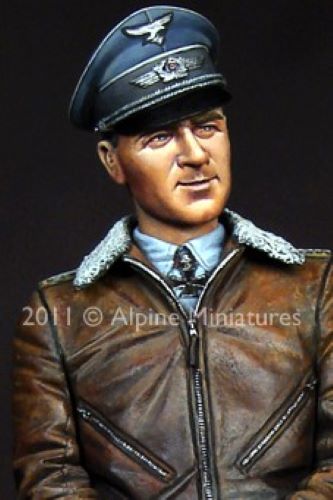 ALPINE MINIATURES 1:16 SET 16014 WWII GERMAN LUFTWAFFE ACE WERNER MOLDERS