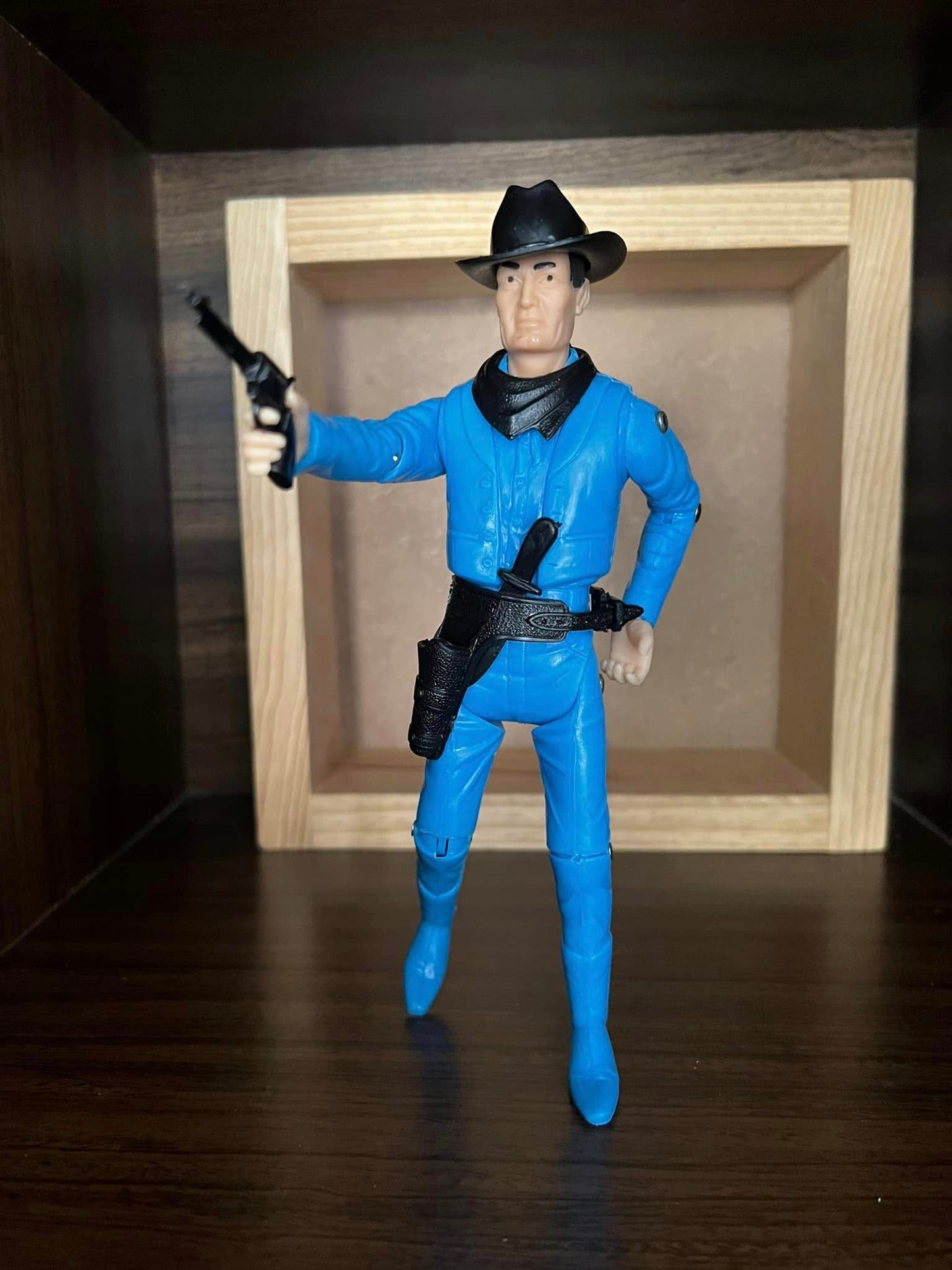 MARX TOYS RECAST 8 INCH ACTION FIGURE COWBOY W/ ACCESSORIES