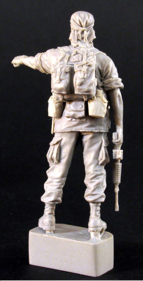 BRAVO *6 35001 VIETNAM WAR 1968 U.S. INFANTRY STAFF SERGEANT 1:35