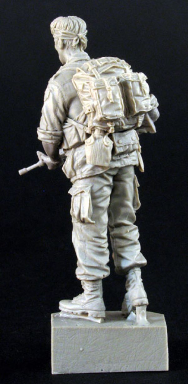 BRAVO *6 35003 VIETNAM WAR 1968 U.S. INFANTRY SERGEANT 1:35
