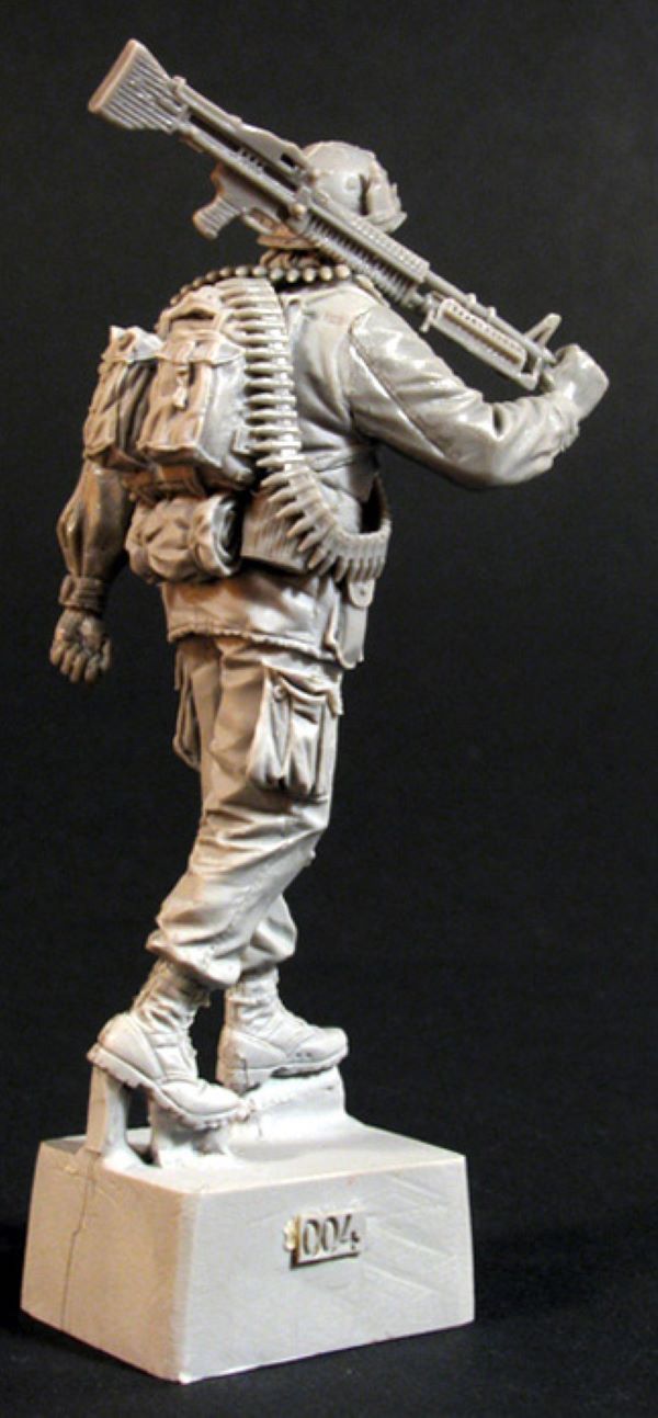 BRAVO *6 35004 VIETNAM WAR 1968 U.S. INFANTRY MACHINE GUNNER 1:35