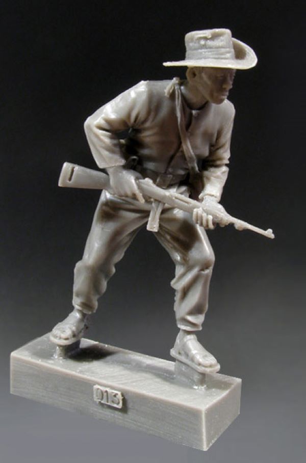BRAVO *6 35013 VIETNAM WAR VIETCONG FIGHTER LOCAL FORCES (1) 1:35