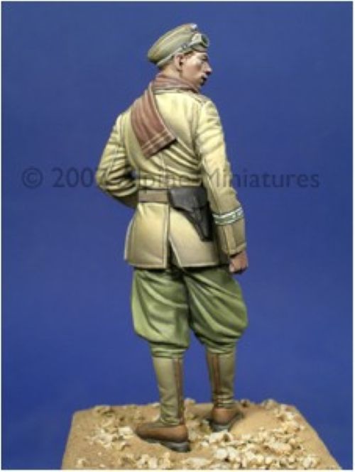 ALPINE MINIATURES 1:35 SET 35016 WWII GERMAN DAK PANZER OFFICER (1 FIGURE)