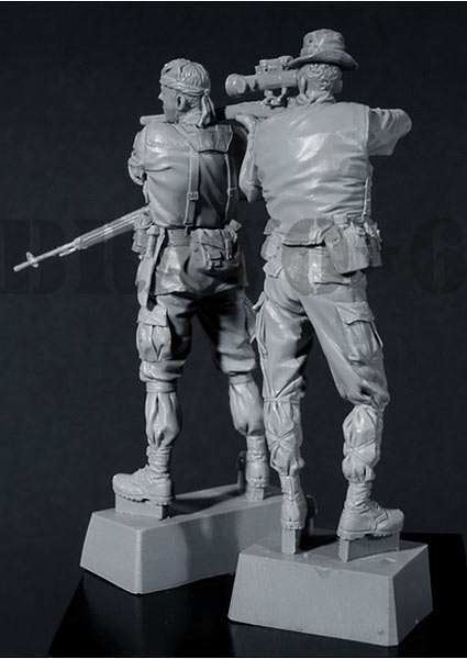 BRAVO *6 35022 VIETNAM WAR U.S. ARMY SNIPER TEAM (2 FIGURES) 1:35