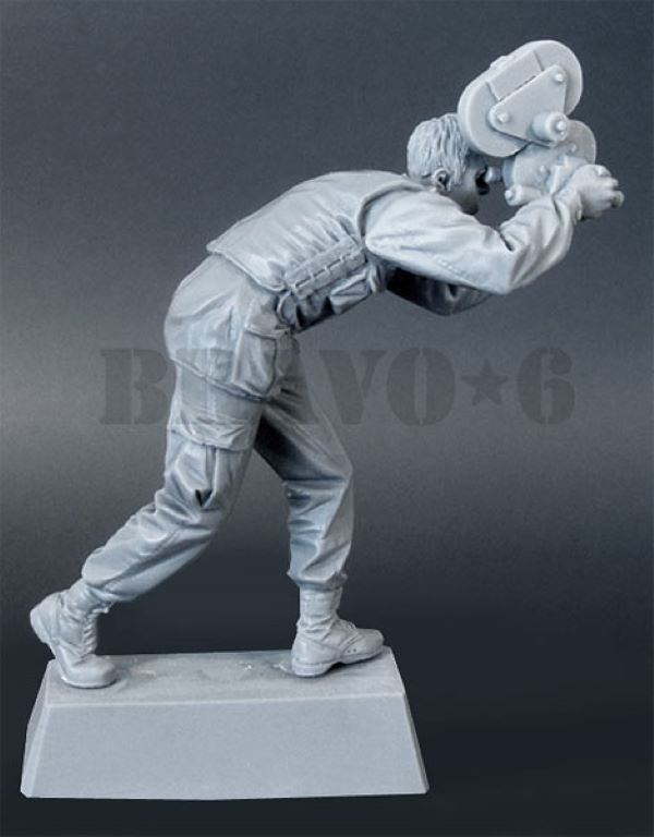 BRAVO *6 35032 VIETNAM WAR U.S. MILITARY CAMERAMAN 1968 1:35