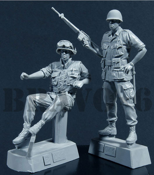 BRAVO *6 35041 VIETNAM WAR U.S. MILITARY POLICE (2 FIGURES) 1:35