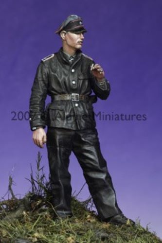 ALPINE MINIATURES 1:35 SET 35045 WWII GERMAN LATE WAR WSS PANZER NCO #1