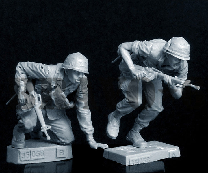 BRAVO *6 35058 VIETNAM WAR U.S. ARMY INFANTRY (9) "MOVE! MOVE!" 1:35