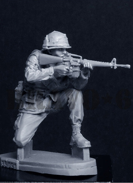 BRAVO *6 35091 VIETNAM WAR TET 68 U.S.M.C. "RIFLEMAN" 1:35
