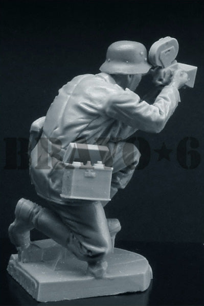 BRAVO*6 35100 WORLD WAR II GERMAN PHOTOGRAPHER KRIEGSBERICHTER (1) 1 FIGURE