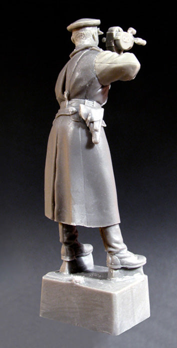 BRAVO *6 35101 WORLD WAR II SOVIET MILITARY CAMERMAN 1943-45 (1 FIGURE)
