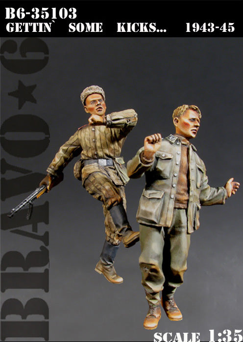BRAVO *6 35103 WORLD WAR II GETTING SOME KICKS... 1943-1945