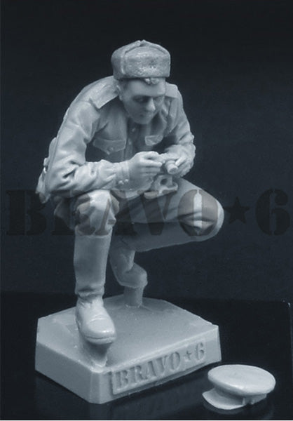 BRAVO *6 35124 WORLD WAR II RED ARMY CORRESPONDENT (1 FIGURE)
