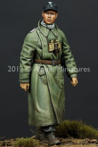 ALPINE MINIATURES 1:35 SET 35137 WWII GERMAN PANZER OFFICER 1 PZ. DIV. #2