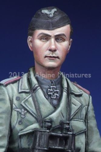 ALPINE MINIATURES 1:35 SET 35148 WWII GERMAN OTTO CARIUS sPzAbt 502 (1 FIGURE)
