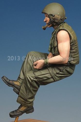 ALPINE MINIATURES 1:35 SET 35161 VIETNAM WAR US TANKER # 2 (1 FIGURE-2 HEADS)