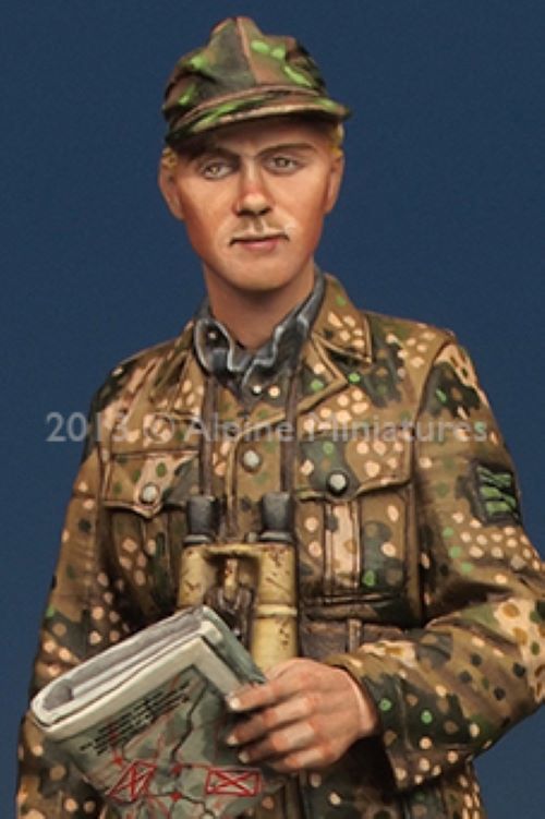 ALPINE MINIATURES 1:35 SET 35164 WWII GERMAN WSS GRENADIER OFFICER (1 FIGURE)