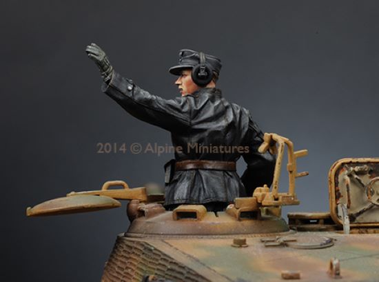 ALPINE MINIATURES 1:35 SET 35172 WWII GERMAN SS PANZER COMMANDER # 1 (1 FIGURE)