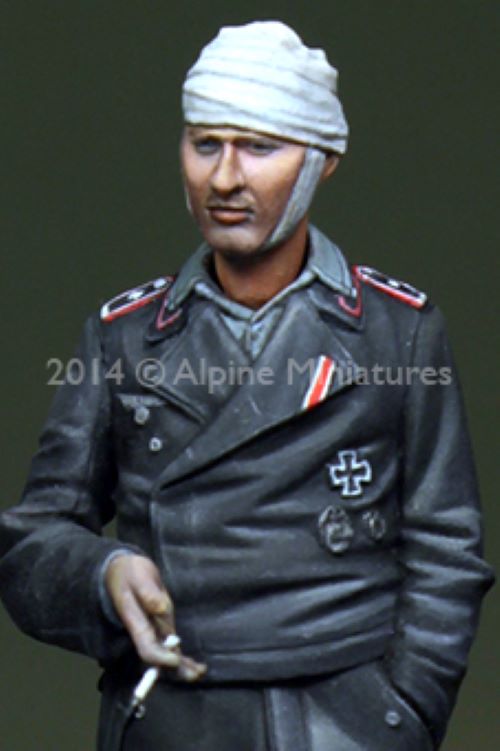 ALPINE MINIATURES 1:35 SET 35181 WWII GERMAN PANZER CREW #1 (1 FIGURE)