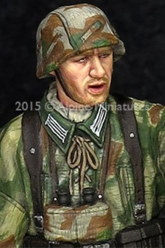 ALPINE MINIATURES 1:35 SET 35194 WWII GERMAN GRENADIER NCO (1 FIGURE/2 HEADS)