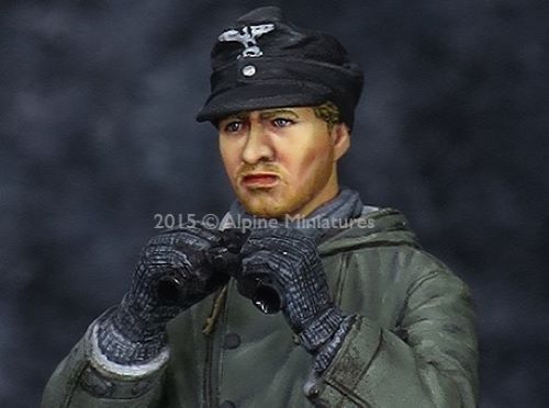 ALPINE MINIATURES 1:35 SET 35200 WWII GERMAN SS PANZER CREW WINTER (1 FIGURE)