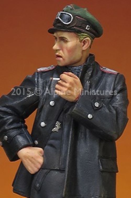 ALPINE MINIATURES 1:35 SET 35205 WWII GERMAN WSS AFV CREW 1944-45 #1 (1 FIGURE)