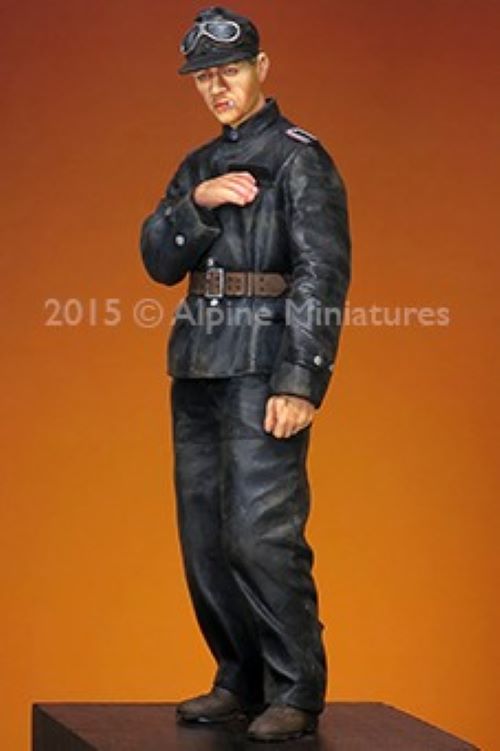 ALPINE MINIATURES 1:35 SET 35206 WWII GERMAN WSS AFV CREW 1944-45 #2 (1 FIGURE)