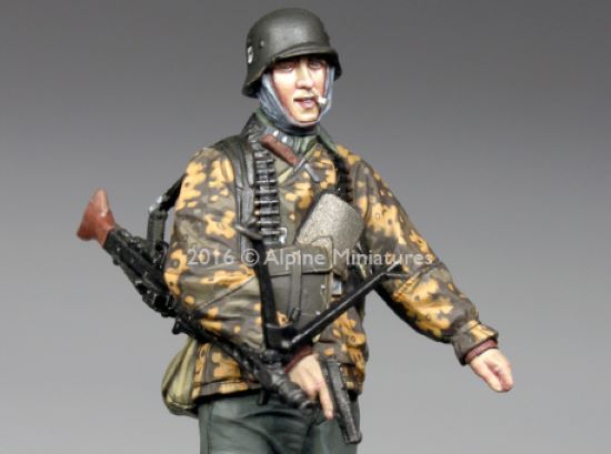 ALPINE MINIATURES 1:35 SET 35211 WWII GERMAN SS MG SCHUTZE KG HANSEN (1 FIGURE)