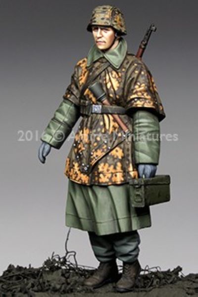 ALPINE MINIATURES 1:35 SET 35212 WWII GERMAN SS GRENADIER KG HANSEN (1 FIGURE)