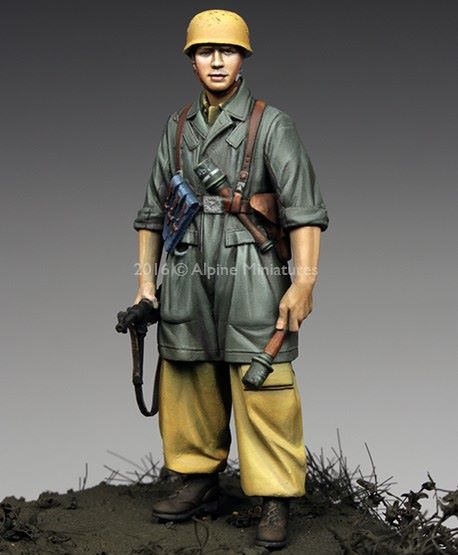 ALPINE MINIATURES 1:35 SET 35221 WWII GERMAN NCO 1ST FJ DIVISION IN ITALY