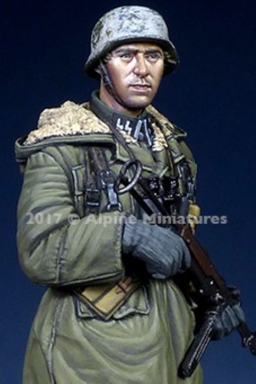 ALPINE MINIATURES 1:35 SET 35235 WWII GERMAN WSS NCO AT KHARKOV (1 FIGURE)