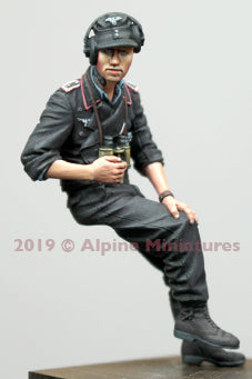 ALPINE MINIATURES 1:35 SET 35264 WWII GERMAN PANZER COMMANDER SUMMER #2