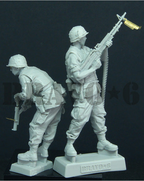 BRAVO *6 35303 VIETNAM WAR U.S. MARINE CORP "ROUND THE CORNER" (2) 1:35