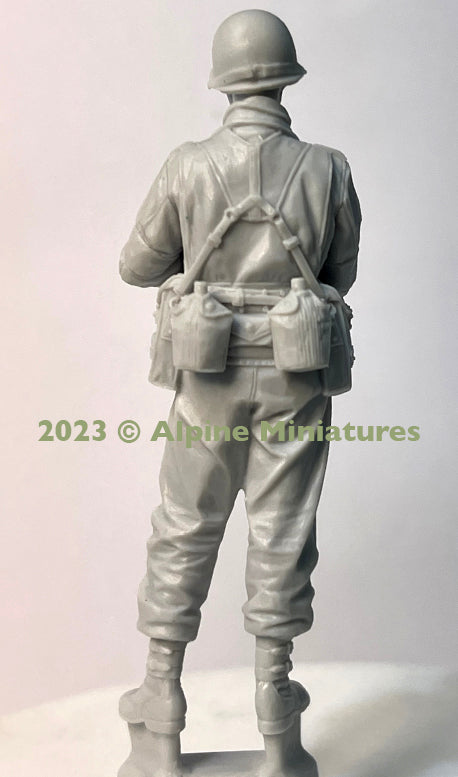 ALPINE MINIATURES 1:35 SET 35313 WWII US COMBAT MEDIC (1 FIGURE)