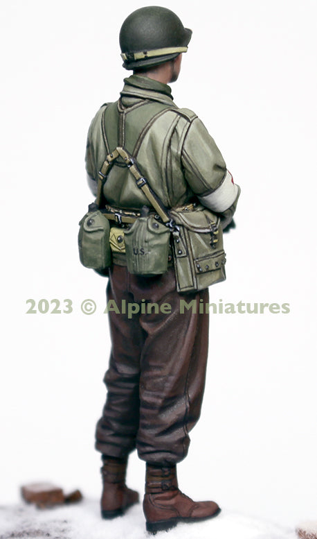 ALPINE MINIATURES 1:35 SET 35313 WWII US COMBAT MEDIC (1 FIGURE)
