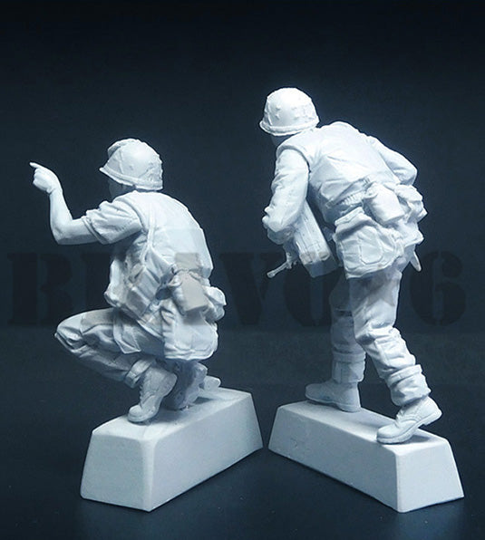 BRAVO *6 35329 VIETNAM WAR U.S. MARINE CORPS "DEMO TEAM, UP" (2 FIGURES) 1:35