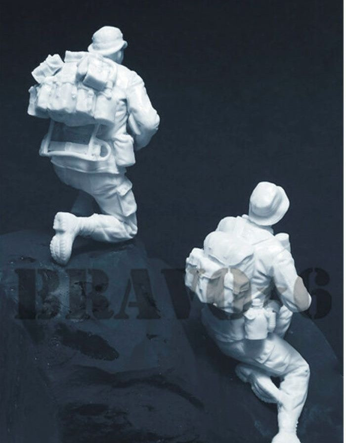 BRAVO *6 35339 VIETNAM WAR LRRP (2) 1:35- 2 FIGURES