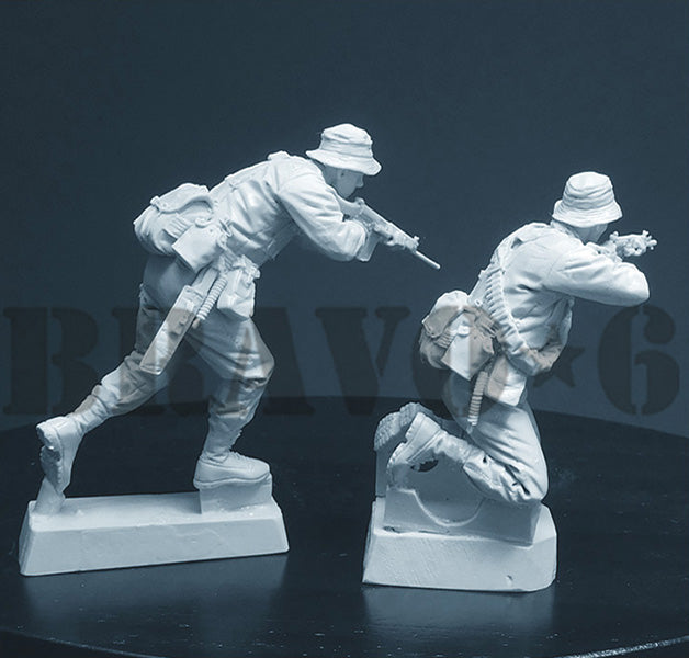 BRAVO *6 35344 VIETNAM WAR RAR INFANTRY (5) CLOSE FIGHT" (2 FIGURES) 1:35