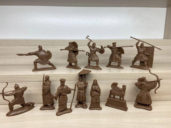 ENGINEER BASEVICH 1:32 SET 43 ANCIENT PERSIANS 60 MM-** NEW RELEASE (BROWN)