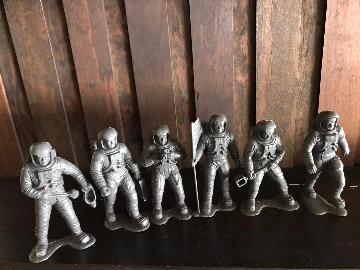 MARX TOYS RECAST 6" APOLLO ASTRONAUTS-6 FIGURES (GRAY)