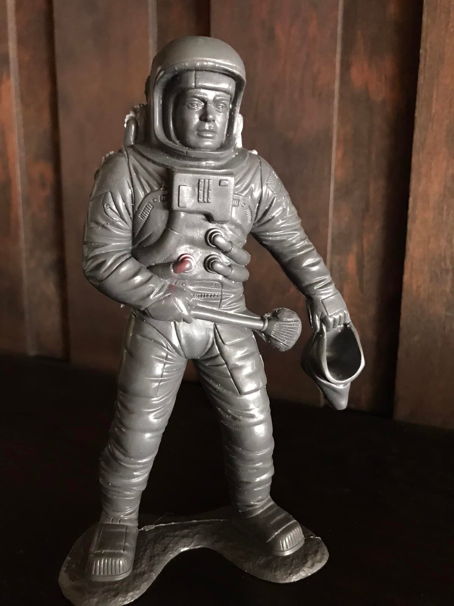 MARX TOYS RECAST 6" APOLLO ASTRONAUTS-6 FIGURES (GRAY)