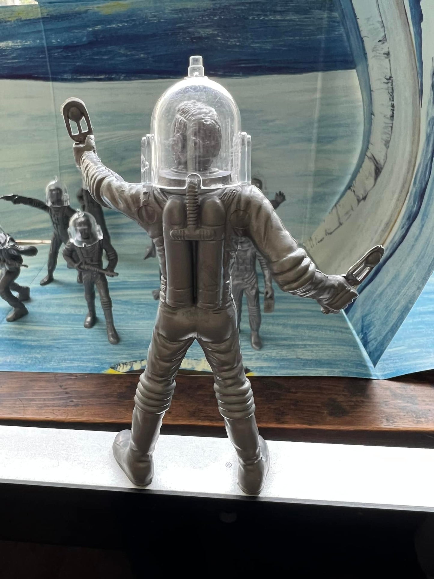 MARX TOYS RECAST 4 INCH SPACE MAN PLAYSET 12 FIGURES WITH HELMETS