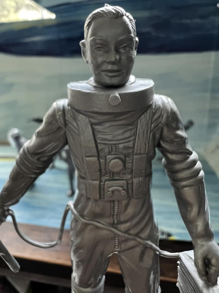 MARX TOYS RECAST 4 INCH SPACE MAN PLAYSET 12 FIGURES WITH HELMETS