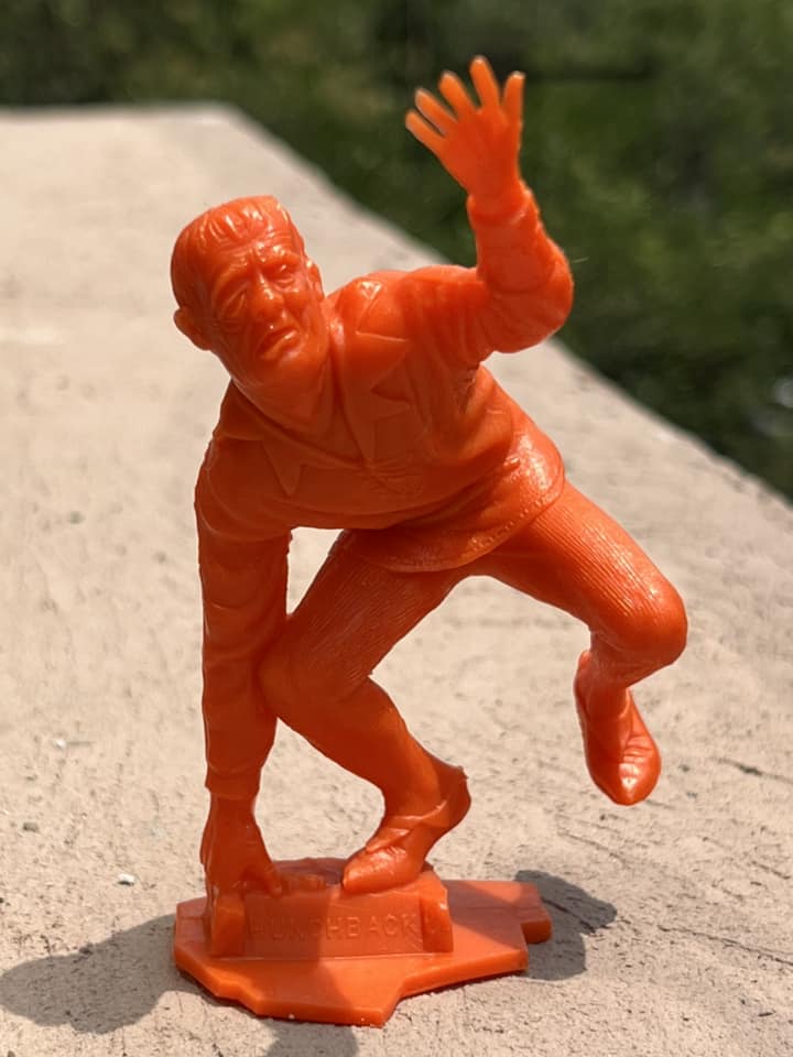 MARX TOYS RECAST 6" CLASSIC HOLLYWOOD MONSTERS- 6 FIGURE SET (ORANGE)