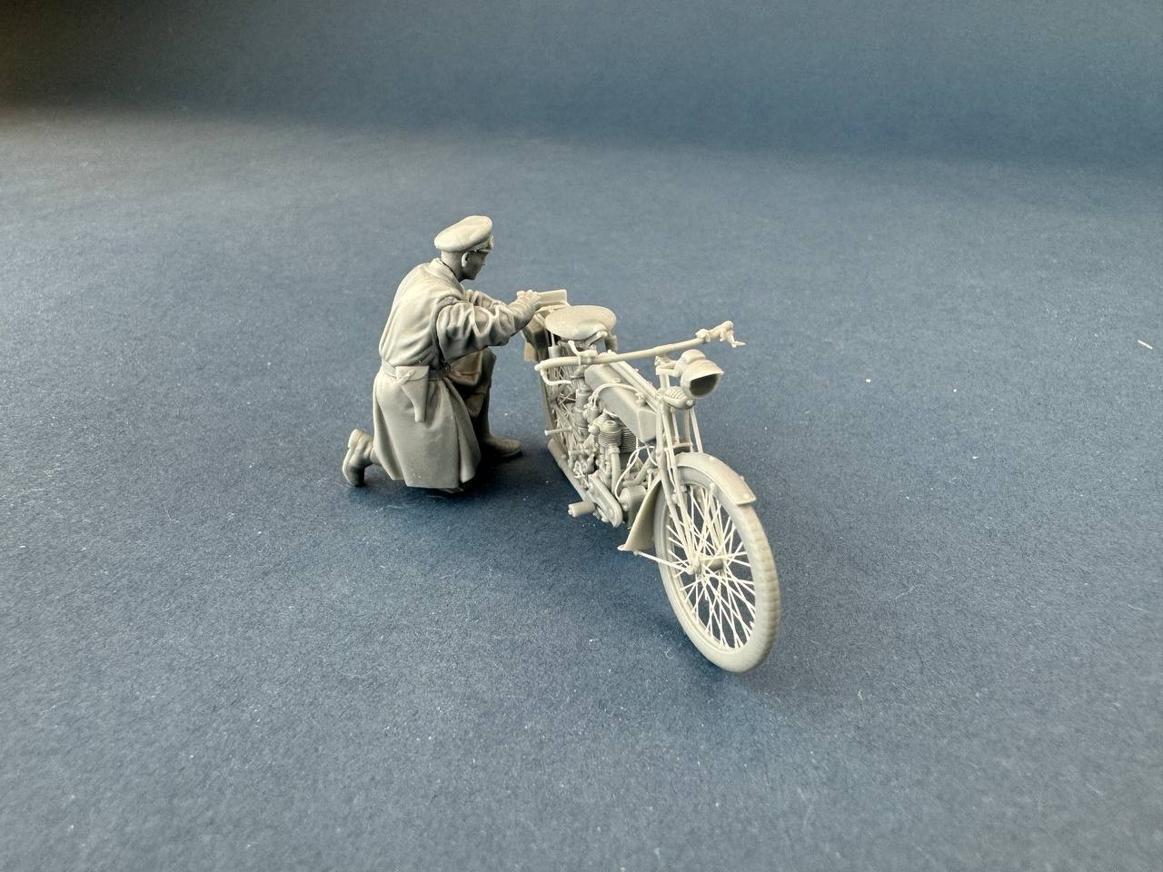 COPPER STATE MODELS CSM F32-061 1:32 WWI BRITISH DISPATCH RIDER (SOLDIER ONLY)
