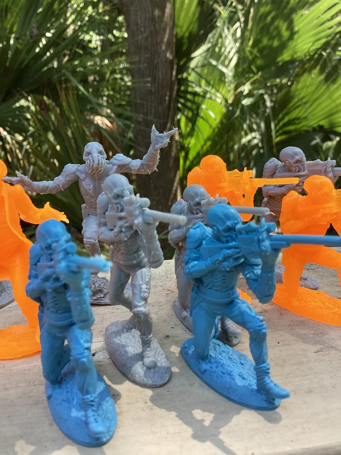 LOD Enterprises Plastic Figure Set LOD081 THE ALIENS (ANOTHER PLAN 2) BLUE