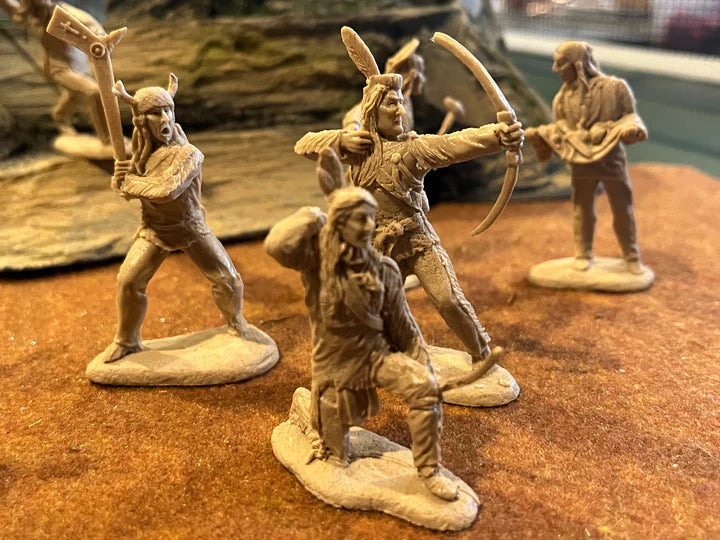 LOD Enterprises Barzso Plastic Figure Set LOD039 BLACKFOOT INDIANS--7 FIGURES