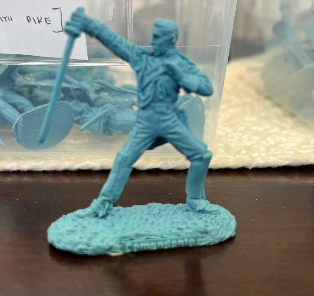LOD Enterprises Barzso Character Figure 1:32 ZORRO COMMANDANT (BLUE RESIN)