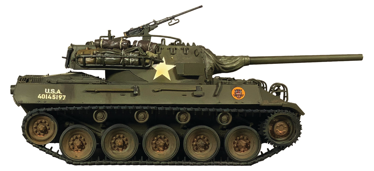 W. BRITAINS TOY SOLDIERS 70003 U.S. M18 HELLCAT TANK DESTROYER KIT 1:30